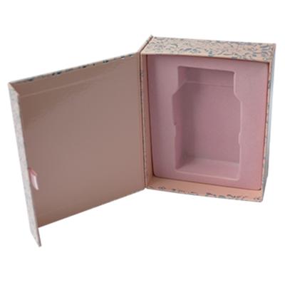 China Embossing Cosmetic Gift Box Packaging Debossing Skincare Paper Box for sale