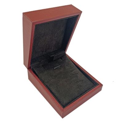 Китай Коробка роскошных деревянных ювелирных изделий браслета упаковывая с изготовленным на заказ логотипом продается