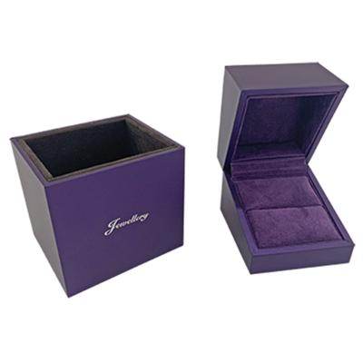 中国 注文の紫色MDFは袖ホイルの銀が付いている包装箱を飾る 販売のため