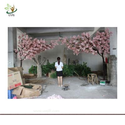 China UVG Wooden artificial wedding tree with silk cherry blossom for party stage decoration for sale