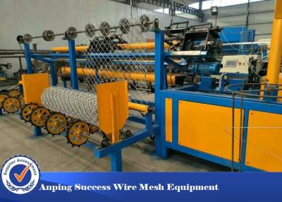 China 4m Width Chain Link Fence Making Machine / Chain Link Weaving Machine High Effciency for sale