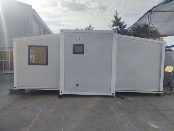 Quality 3 Bedroom Expandable Container House Luxury Prefabricated Camp Modular Cabin for sale