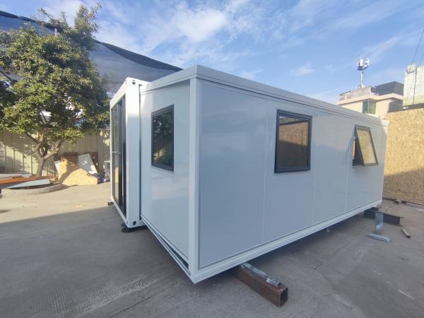 Quality Anti Seismic Expandable Container House Prefabricated 20ft Portable Homes for sale