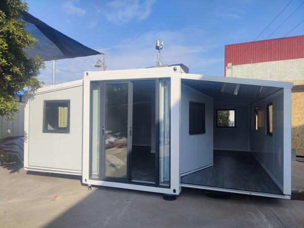 Quality 20ft Expanding Container Homes , Tiny Modular Expandable Homes With Bathroom for sale