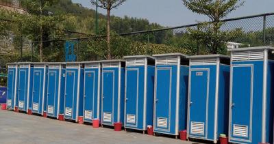 China Fácil de instalar Baño portátil de acero Alquiler de baño Cabina móvil para zonas rurales en venta