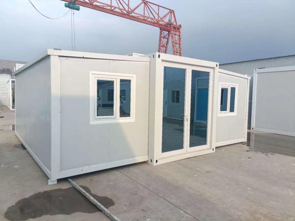 Quality 3 Bedroom Expandable Container House Luxury Prefabricated Camp Modular Cabin for sale