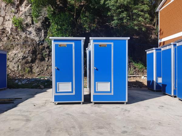 Quality Eco Friendly Shipping Container Toilets , Temporary Prefab Mobile Toilet for sale