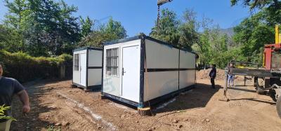 China 100% ready made good quality steel folding container house with electricity and insulation preinstalled for sale