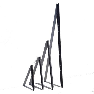 Chine Poteau de clôture de 6 pieds 8 pieds en métal noir Bitumen Farm Y T Star Picket Post à vendre