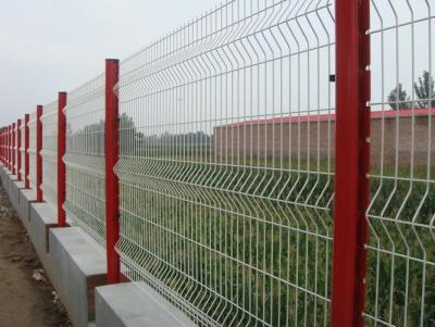 China Galvanized 5x10cm Welded Garden Fence Iron Wire Pvc Coated for sale