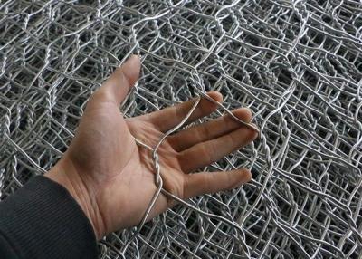 China anchura de la malla de alambre los 2m de 0.3m m Dia Chicken Iron Galvanized Hexagonal en venta