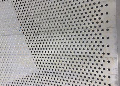 China 304 agujero redondo de 316 micrones decorativo perforaron la hoja de acero inoxidable perforada de 3m m en venta