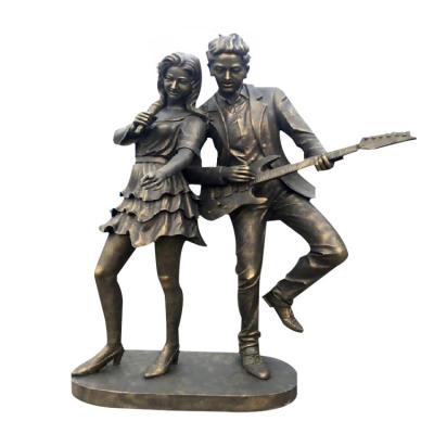 China Art Bronze Couple Statue Metal Female Sculpture With High Durability Te koop