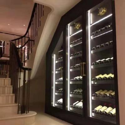 中国 ザ・ウォールのガラス ドア棒キャビネットに対する黒い金属のワインのキャビネット 販売のため