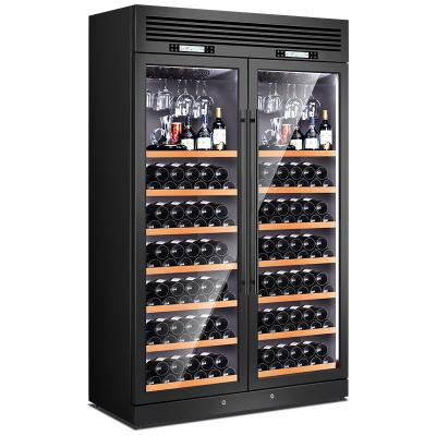 China Black Display Metal Wine Cabinet With Refrigerator Glass Door Wine Shelf Te koop