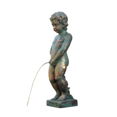 China 1500mm Height Decorative Metal Sculpture Bronze Boy Peeing Famous Water Fountain Statue for sale