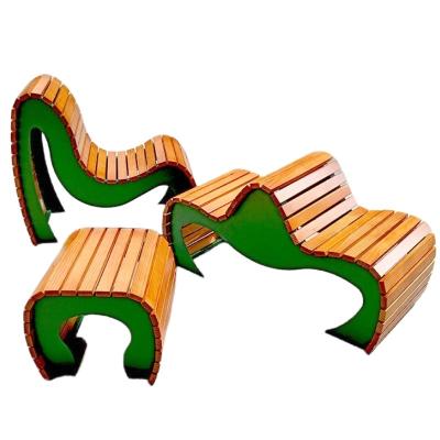 China Modern Style Outdoor Green Metal Wood Bench Special-Shaped Curved Creative Seat Te koop