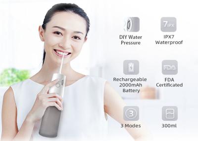 China 20-140 PSI DIY Water Flosser Portable High Water Pressure Teeth Cleaner Waterproof for sale