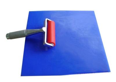China Blue Reusable Sticky Mats Silicon Material Tacky Floor Mats Size 600X900mm for sale