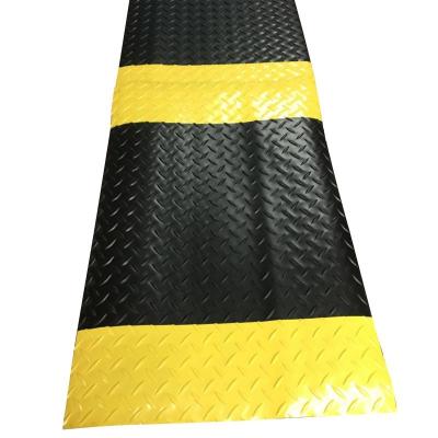 China Three Layers ESD Anti Fatigue Mats Static Dissipative Floor MatsThickness 17mm for sale