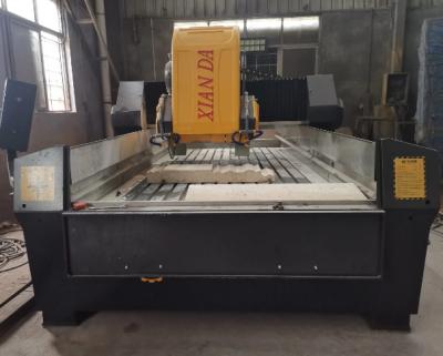 Cina 3 Axis Linear Cutting Machine For Processing Linear And Square Railing in vendita