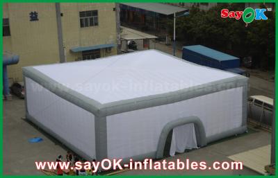 中国 巨人15x15mの屋外のためのLEDライトが付いている屋外の膨脹可能な空気テント/立方体のテント 販売のため
