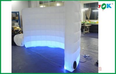 Chine Mur mené gonflable d'air de tissu d'Oxford de tente de mur gonflable blanc gonflable de mariage à vendre