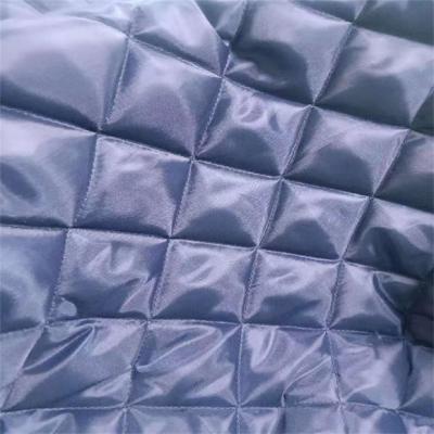 China 160gsm Breathable Outdoor Fabric Polyester 142cm Diamond Quilting for sale