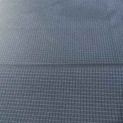 Chine Trou du tissu 94gsm 75dX75d de Spandex du polyester T400 et style de Punchin à vendre