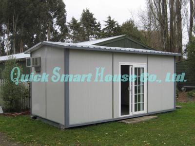 China Windproof Portable Modular Homes , Galvanized Small Prefabricated House for sale