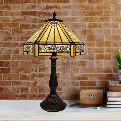 China 30cm 40cm Antique Desk Decor Lamp Bar Bedroom Living Room Home Decoration Light Handcrafte Stained Glass Table Lamp for sale