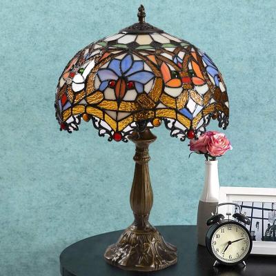 China 30cm 40cm Handmade Moon Shape Stained Glass Lamp Table Reading Light Luxury Glass Table Lamp for sale