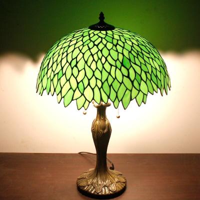 China Restaurant Stained Glass Reading Table Lamp Hotel Bedroom Living Room Beside Modern Luxury Stained Glass Table Lamp en venta