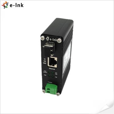 China Industrial Hardened 10/100/1000Base-T to 1000Base-X SFP PoE Media Converter with PoE Reset Function for sale