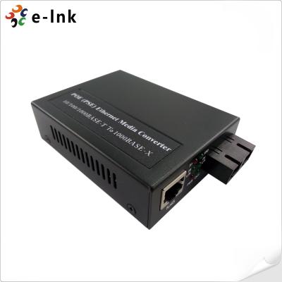 China Convertitore di Media 1-Porta 1000BASE-SFP a 2-Porte 10/100/1000BASE-T 802.3at PoE for sale