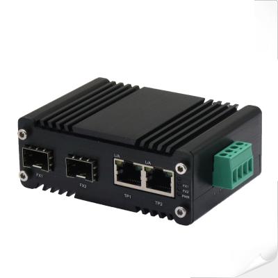 中国 ミニインダストリアル 2ポート 10/100/1000Base-T + 2ポート 100/1000Base-X SFP イーサネット スイッチ 販売のため