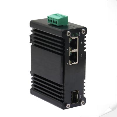 China Mini Industrial 1-Port 100/1000X SFP a 2-Port 10/100/1000T Ethernet Media Converter for sale