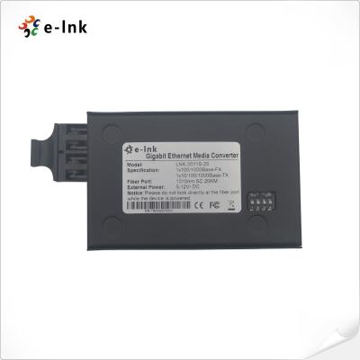 China Mini 10/100/1000Base-TX to 1000Base-FX Fiber Media Converter for sale