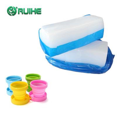 Chine DBPH Cured HTV Silicone Rubber 10-80 Shore A Hardness Folding Cup à vendre
