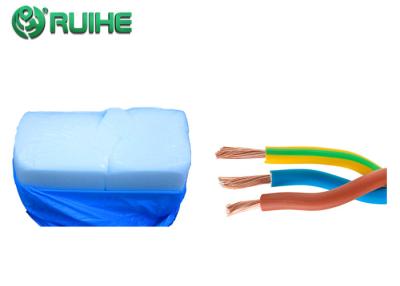 China Materia prima de la goma de silicona sólida para el alambre o los tubos de la protuberancia en venta