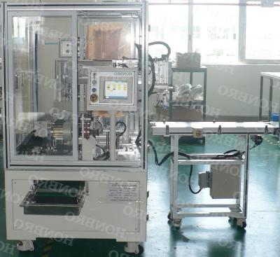 China Las estaciones dobles semi automatizaron la película del equipo de laboratorio que pegaba la máquina en venta