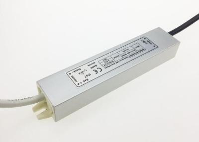 China 12V ou 24V 20W encapsularam inteiramente a mini fonte de alimentação do diodo emissor de luz IP67 com perfil magro à venda