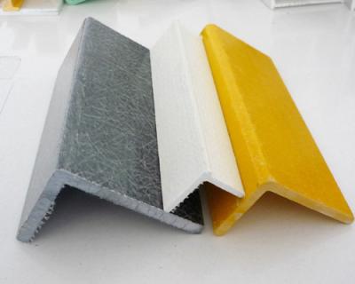 China Fiberglass Pultruded FRP Angle with High Strength Smooth Surface ISO9001 for sale