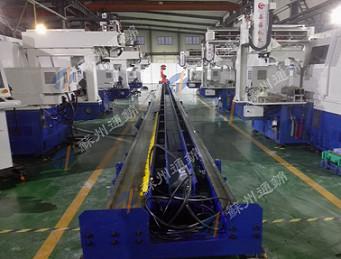 Chine Axe de haute résistance du robot 7 de coupe avec les éléments réglables de support de plancher à vendre