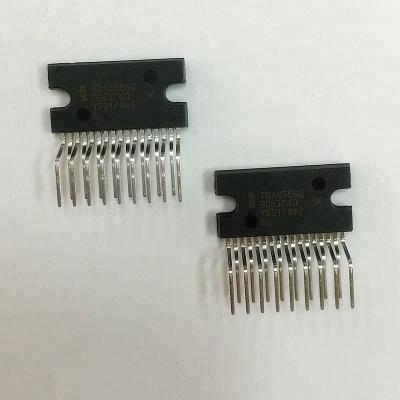 China Bloque en doble canal del circuito integrado del amplificador de potencia del audio para el automóvil de TDA8566Q Zip17 en venta