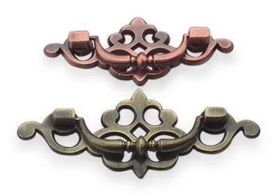 China Los anillos/las manijas/los botones de la mano para las puertas del cajón/de los muebles/de gabinete cubren con cinc la aleación en venta