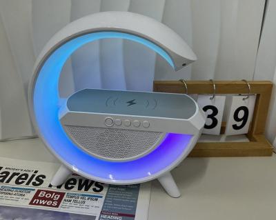 China Plastic Wireless Charger Bluetooth Speaker 860g Product Weight for sale