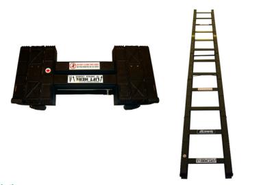 China 6ft - 14ft Tactical Folding Ladder Cast Aluminum Alloy Speedy Operating for sale