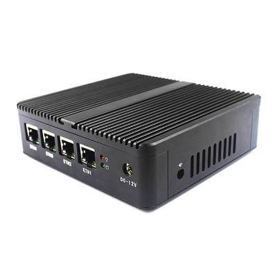 中国 工業用ナノ J4105 4 LAN ポート ミニ PC ファンレス ソフト ルーター WIFI サポート PFsense 販売のため