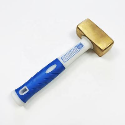 China Stoning Hammer 3LB HAMMER SHAPE STONE BRASS HAMMER WITH FIBERGLASS HANDLE for sale